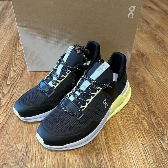 ON CLOUDNOVA FLUX black running athletic training lace up shoes sneakers womens - Picture 2 of 8